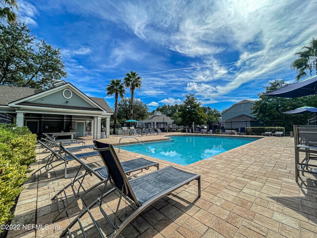 Building Photo - 1717 County Rd 220