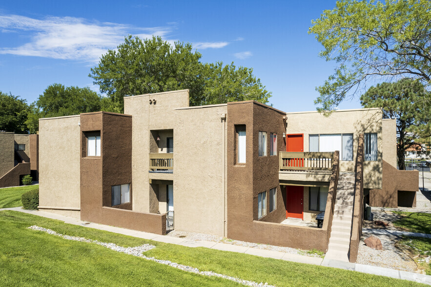 Building Photo - Villas de la Terraza