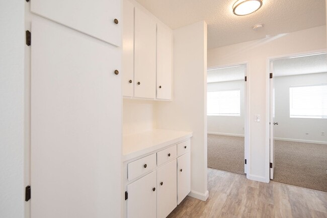 Building Photo - *OPEN HOUSE: 8/23 9-10AM* BEAUTIFUL Remode...
