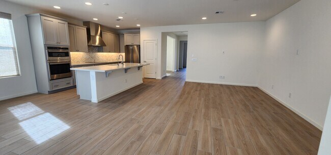 Building Photo - 3185 Blue Agave Ln