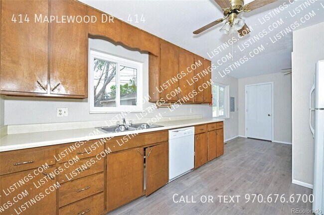 Building Photo - 414 Maplewood Dr