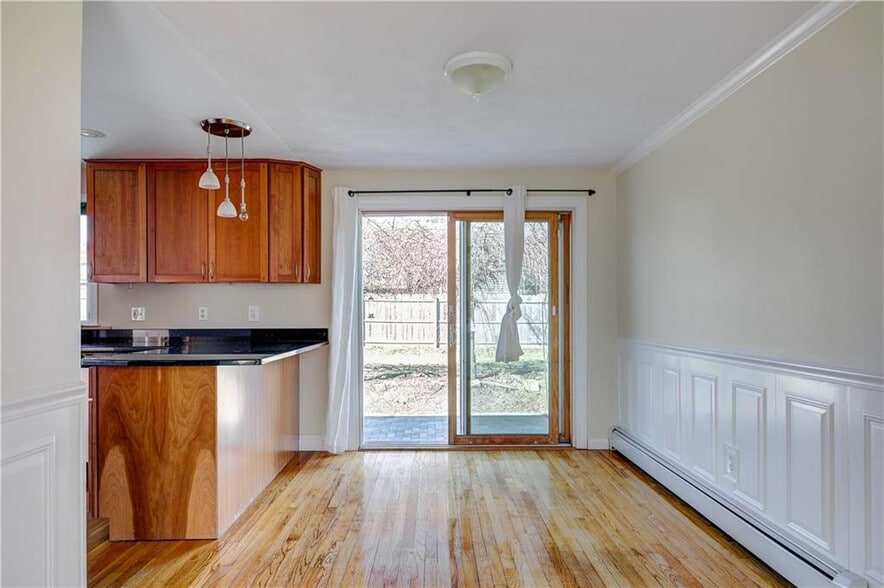 Building Photo - 76 Norseman Dr