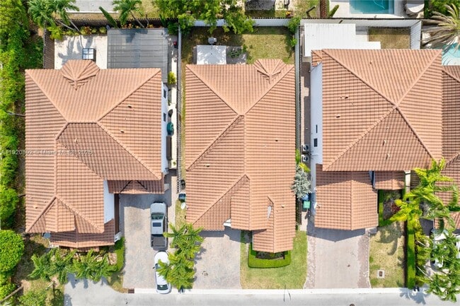 Building Photo - 1023 NW 100th Ave