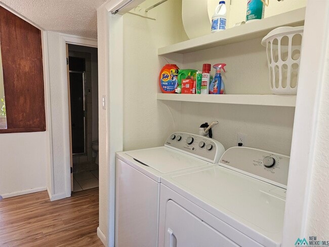 Building Photo - 217 W University Dr