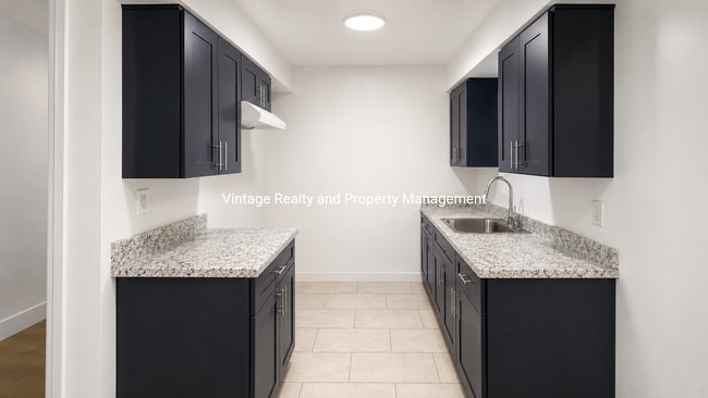 Building Photo - 625 Bedlow Dr