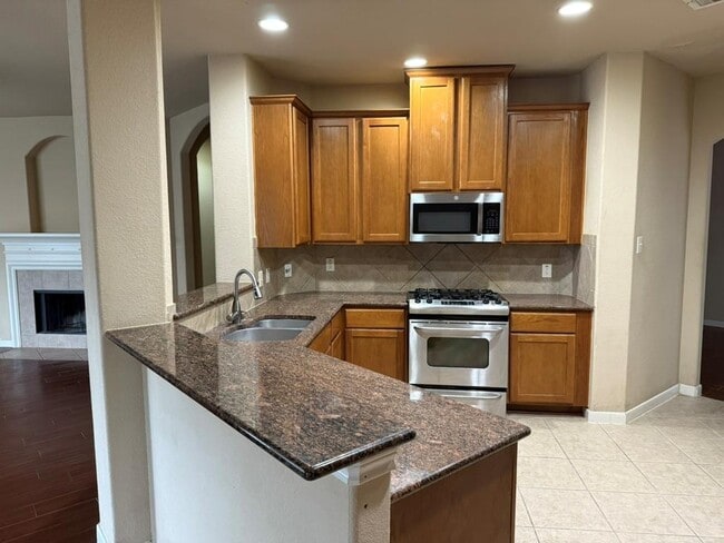 Building Photo - 1105 Augusta Bend Dr