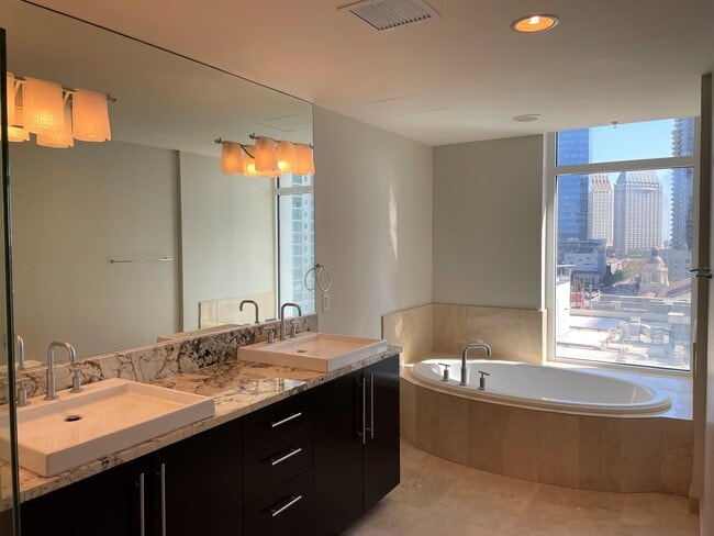 Building Photo - 1262 Kettner Blvd