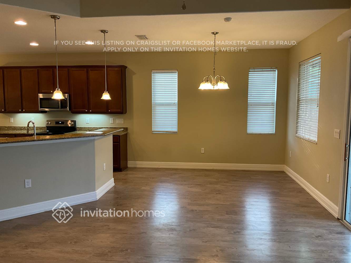 Building Photo - 2141 Bridgeport Cir