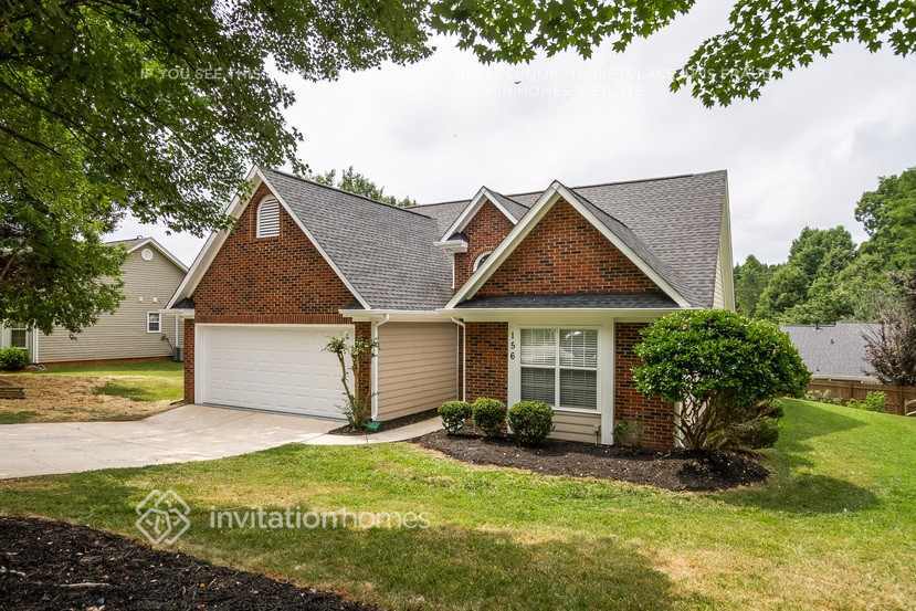 Building Photo - 156 Heath Ln