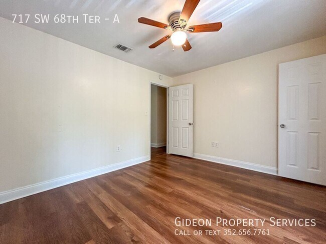 Building Photo - 717 SW 68th Terrace