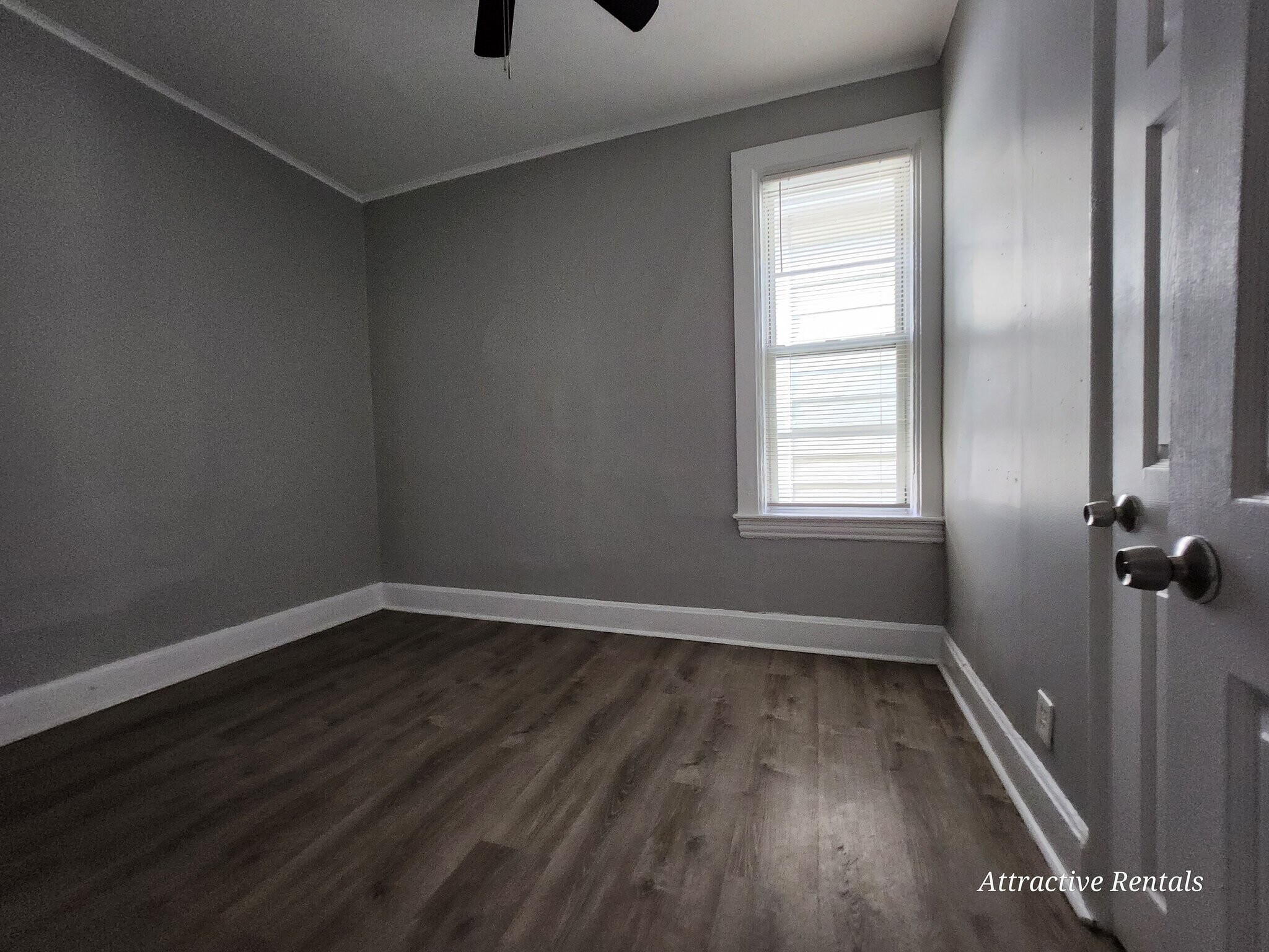 Building Photo - 7636 S Drexel Ave