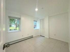 Building Photo - 44 Farrington St