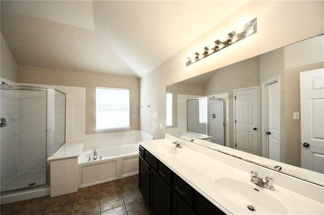 Building Photo - 3728 Pine Needle Cir
