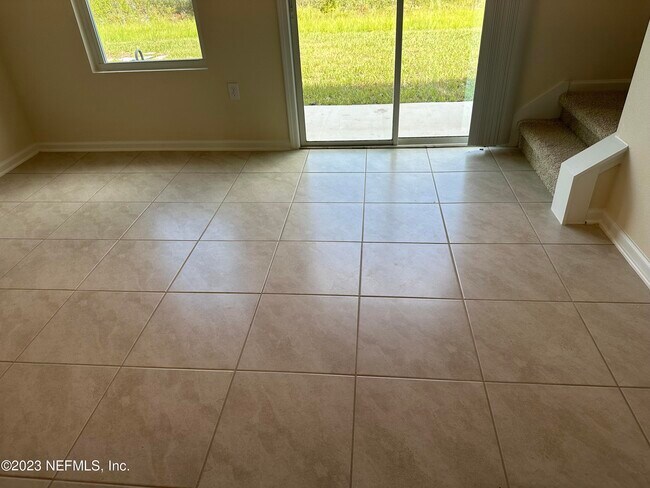 Building Photo - 110 Java Ln