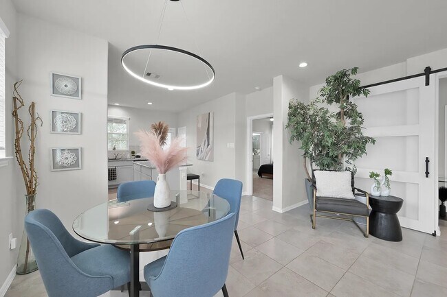 Building Photo - 40558 Berylline Ln.