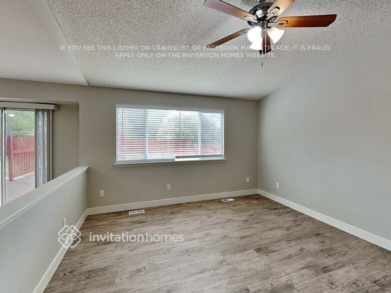 Building Photo - 10523 Hyacinth Pl