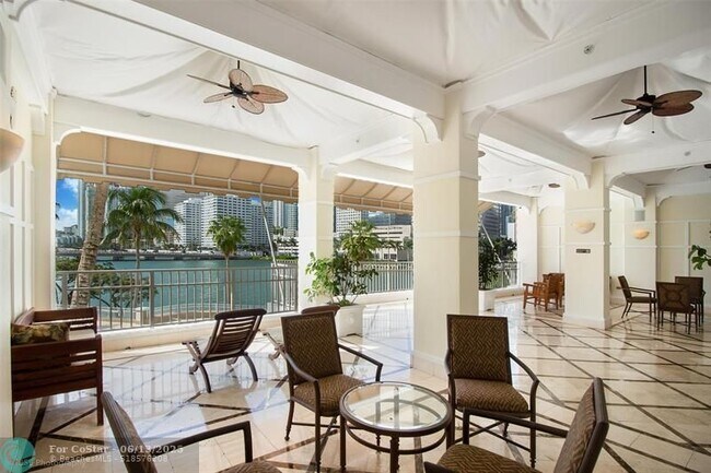 Building Photo - 701 Brickell Key Blvd