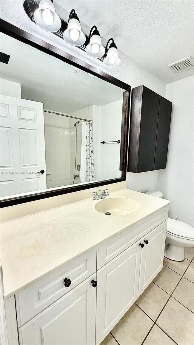 Building Photo - 2728 Anzio Ct