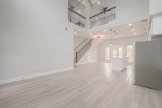 Building Photo - 9204 Buffum St