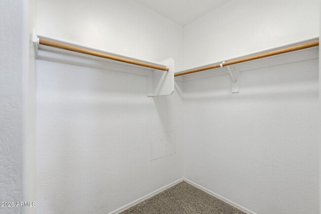 Building Photo - 11402 W Alvarado Rd