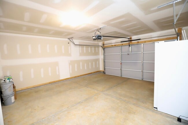 Building Photo - 115 Whitetail Cir