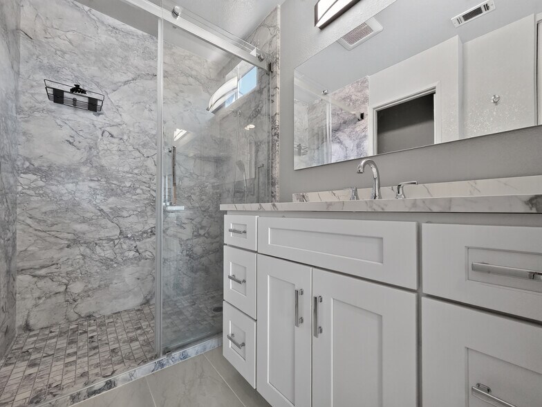 Master Bathroom - 1065 E Broadway