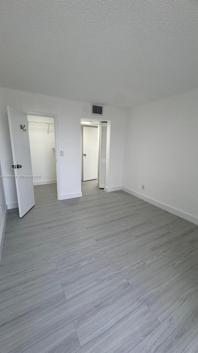 Building Photo - 200 172nd St