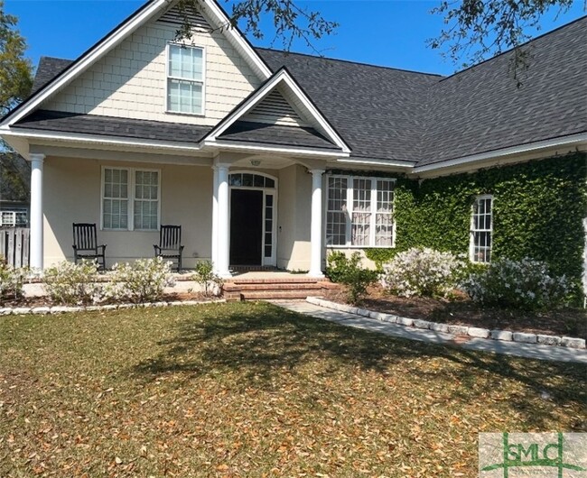 Building Photo - 104 Southernwood Pl