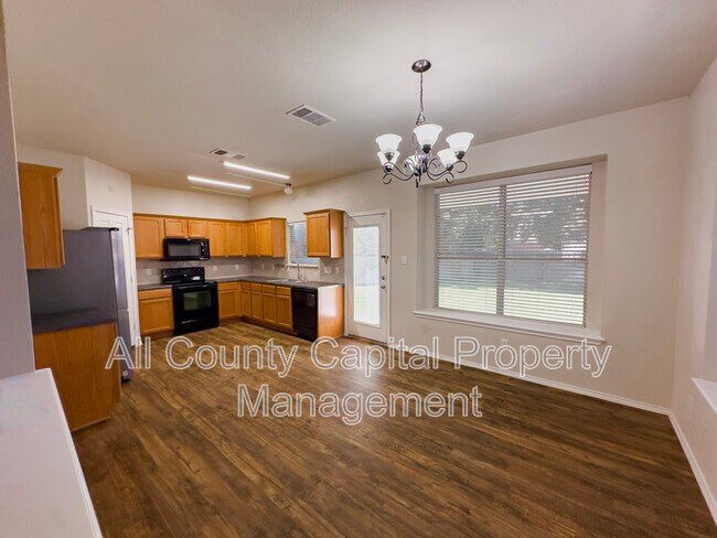 Building Photo - 320 Peanut Dr