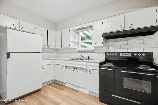 Building Photo - 3026 Klonway Dr