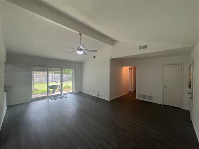Building Photo - 701 S Hunters Glen Cir
