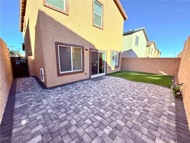 Building Photo - 10939 Cheshire Wds Ave