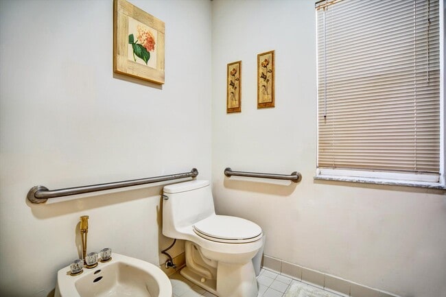 Building Photo - 13471 Miles Standish Port