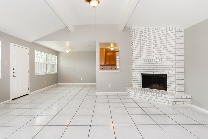 Building Photo - 14110 Magnolia Springs Dr