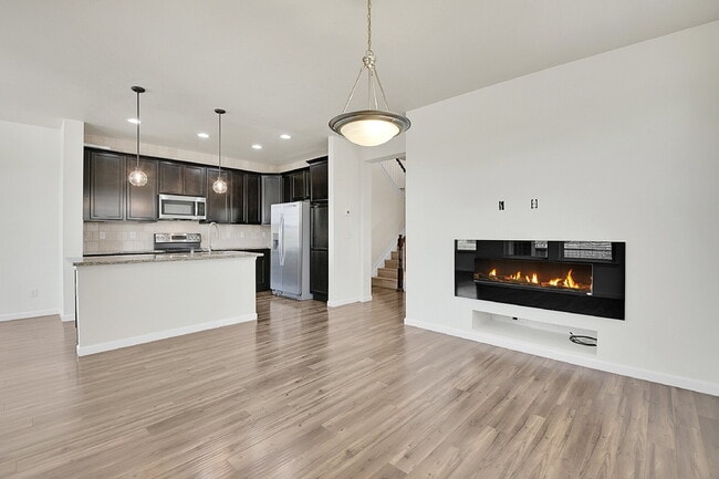 Building Photo - $3,150.00, 3 bed, 2 bath, located in Cente...