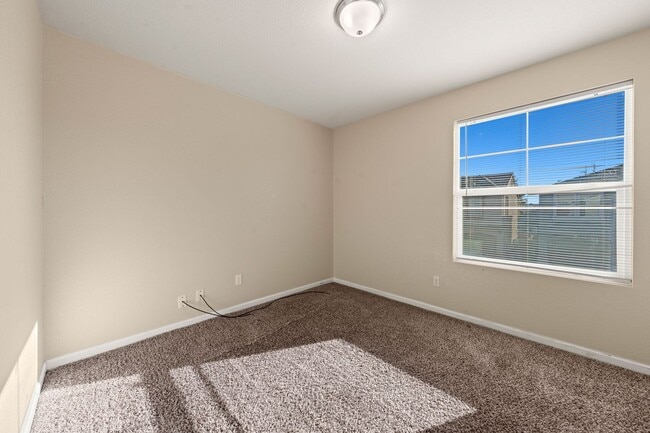 Building Photo - 461 Ashwick Loop