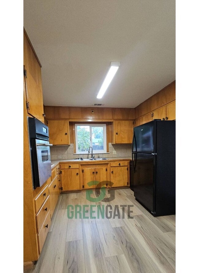 Building Photo - Lovely 2 Bedroom Home in Modesto AVAILABLE NOW!!