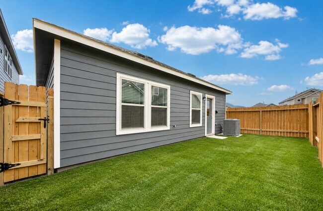 Building Photo - 8018 Fijian Cypress Dr