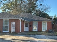 Building Photo - Great Rental near LSU