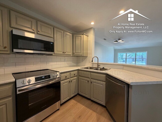 Building Photo - 1011 Greystone Ct