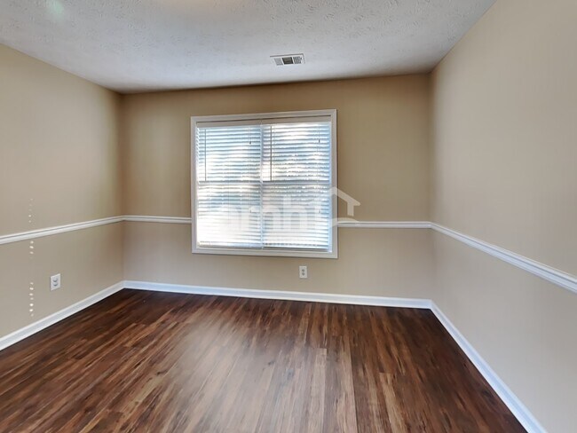 Building Photo - 3285 Summit Pl Dr