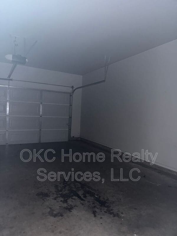 Building Photo - 2905 Quail Creek Rd