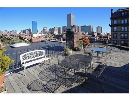 Building Photo - 407 Marlborough St