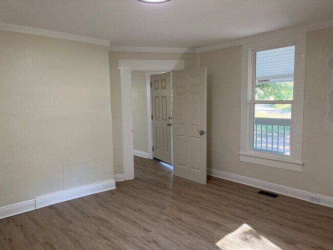Building Photo - 2 Bed, 1 Bath Home for Rent – $1,250/Month