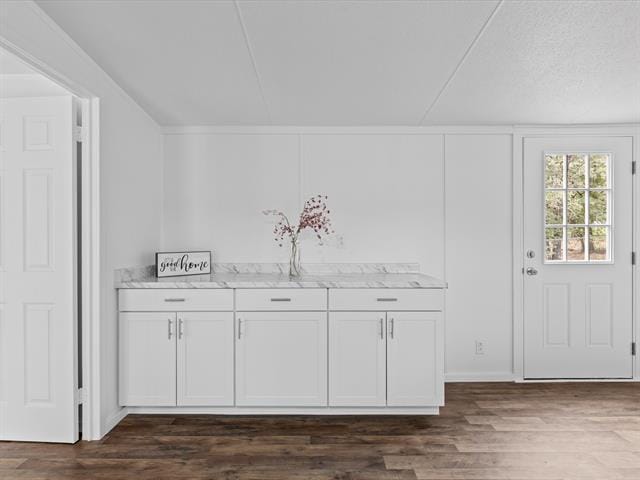 Building Photo - 146 Deerwood Ln