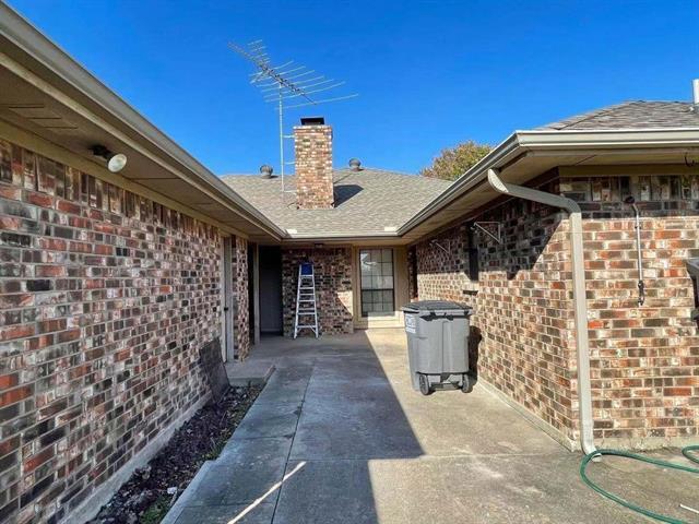 Building Photo - 1609 Kennedy Dr