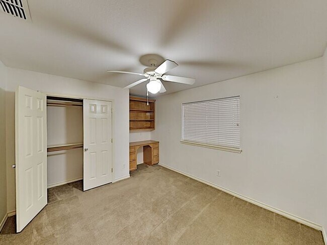 Building Photo - No Application Fees* $500 Off 1st Month - ...