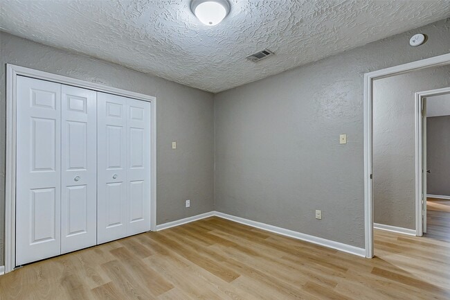 Building Photo - 31103 Alice Ln