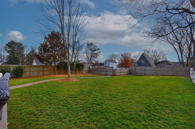 Building Photo - 311 Antioch Pike