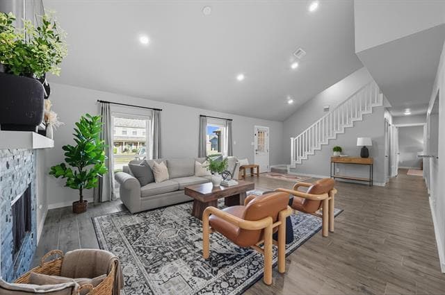 Building Photo - 4004 Willow Run Dr